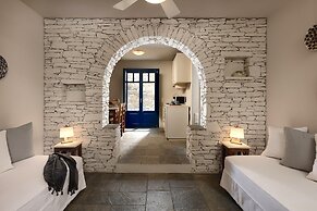 Sifnos House - Rooms & Spa