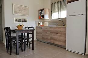 Keshet Eilon Villas and Suites