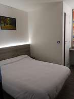 Alpha Hotel