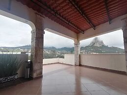 Hotel Peña Real