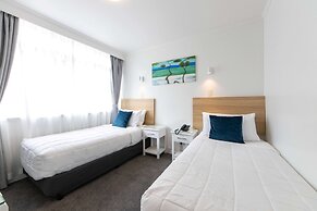 Aarangi Motel