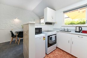 Aarangi Motel