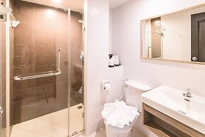 The Cotai Luxury Design Hotel