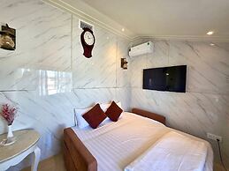 Tulip Hotel 3