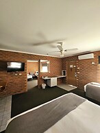 Bridge Motor Inn