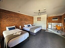 Bridge Motor Inn