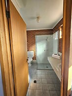 Bridge Motor Inn