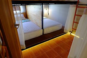 Sleep Owl Hostel