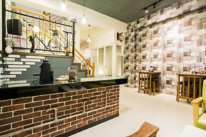 Railway Traveler B&B