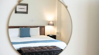 Moon Villa B&B