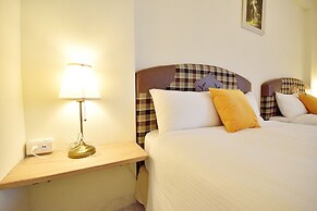 Moon Villa B&B