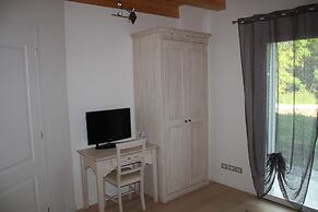 Elis' Rooms