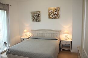 Elis' Rooms