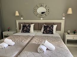 Alkyonides Hotel