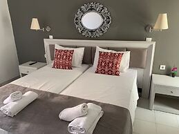 Alkyonides Hotel