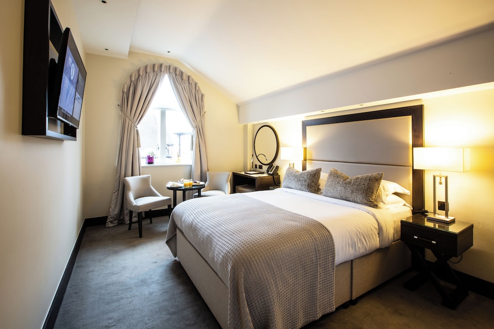 One Warwick Park Hotel
