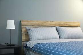 Little Weekend Inn