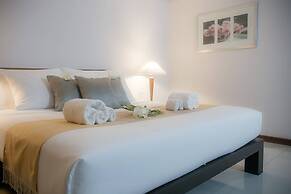 Friday Hotel