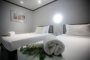 Friday Hotel