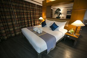 Friday Hotel