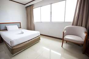 Friday Hotel