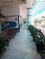 Friday Hotel