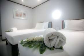 Friday Hotel