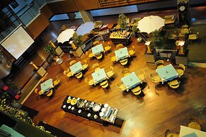 Friday Hotel