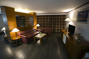 Friday Hotel