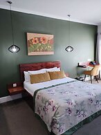 My Pond Hotel