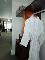 My Pond Hotel