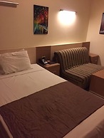 Hayali Suites