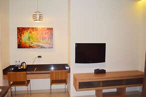 Hayali Suites