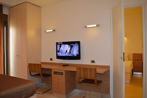 Hayali Suites