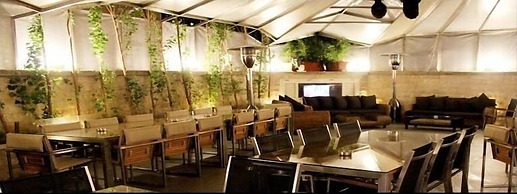 Hayali Suites