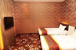 Golden Valley Hotel
