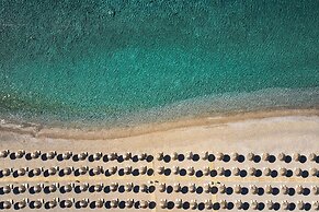 “Kiotari Miraluna Beach Resort”
