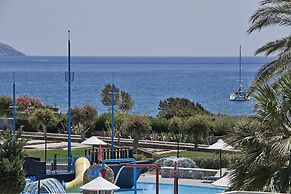“Kiotari Miraluna Beach Resort”