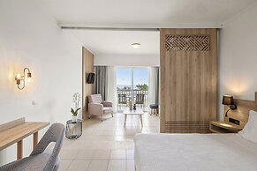 “Kiotari Miraluna Beach Resort”