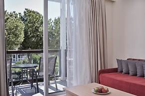 “Kiotari Miraluna Beach Resort”