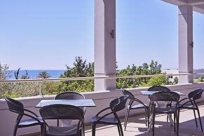 “Kiotari Miraluna Beach Resort”