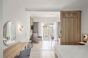 “Kiotari Miraluna Beach Resort”