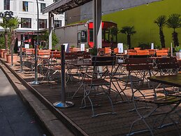 Ballhaus Berlin Hostel