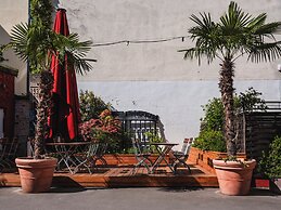 Ballhaus Berlin Hostel