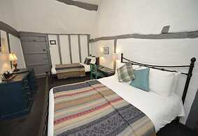 The White Lion Inn