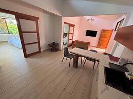 Lava House Hostal