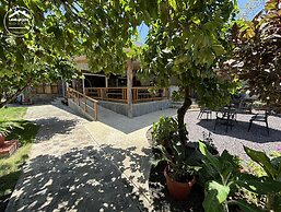 Lava House Hostal