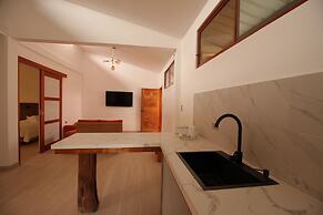 Lava House Hostal