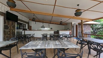 Lava House Hostal