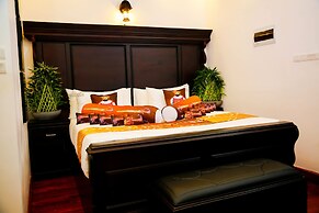 Hotel White House
